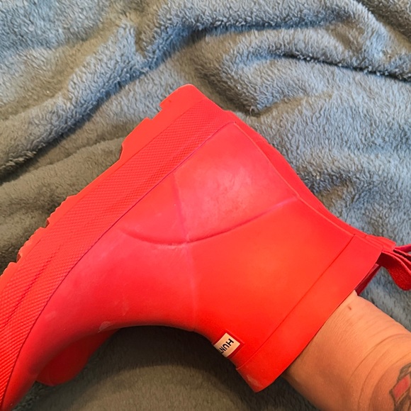 PRICE FIRM NO OFFERS Hunter Women’s  Bright Red Rain Boots - Picture 3 of 14